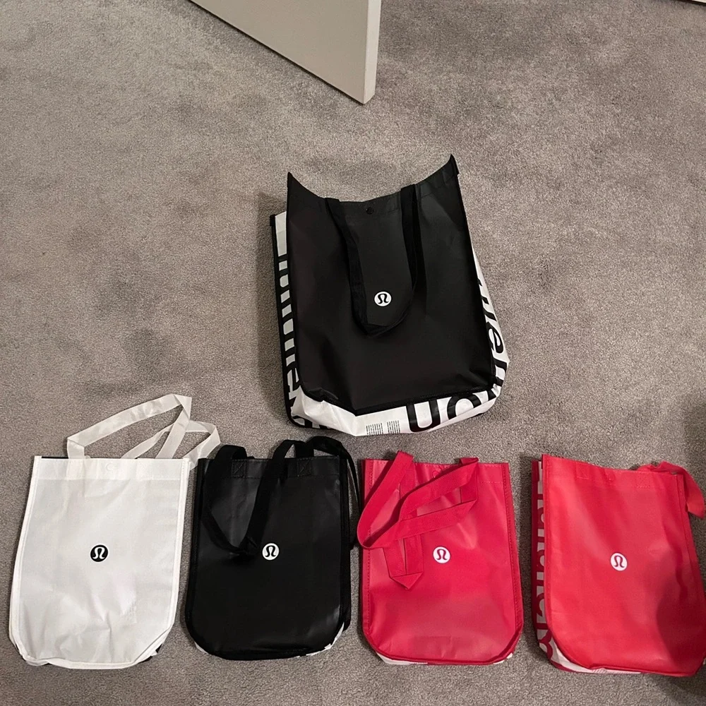 lululemon garment bag Everywhere Belt Bag, (LU9B78S) : Sports & Outdoors Lululemon belt bag Pastel Blue